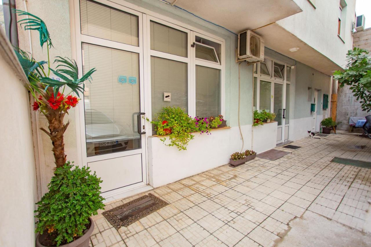 Guesthouse Sanja - Apartments 212 โมสตาร์ ภายนอก รูปภาพ