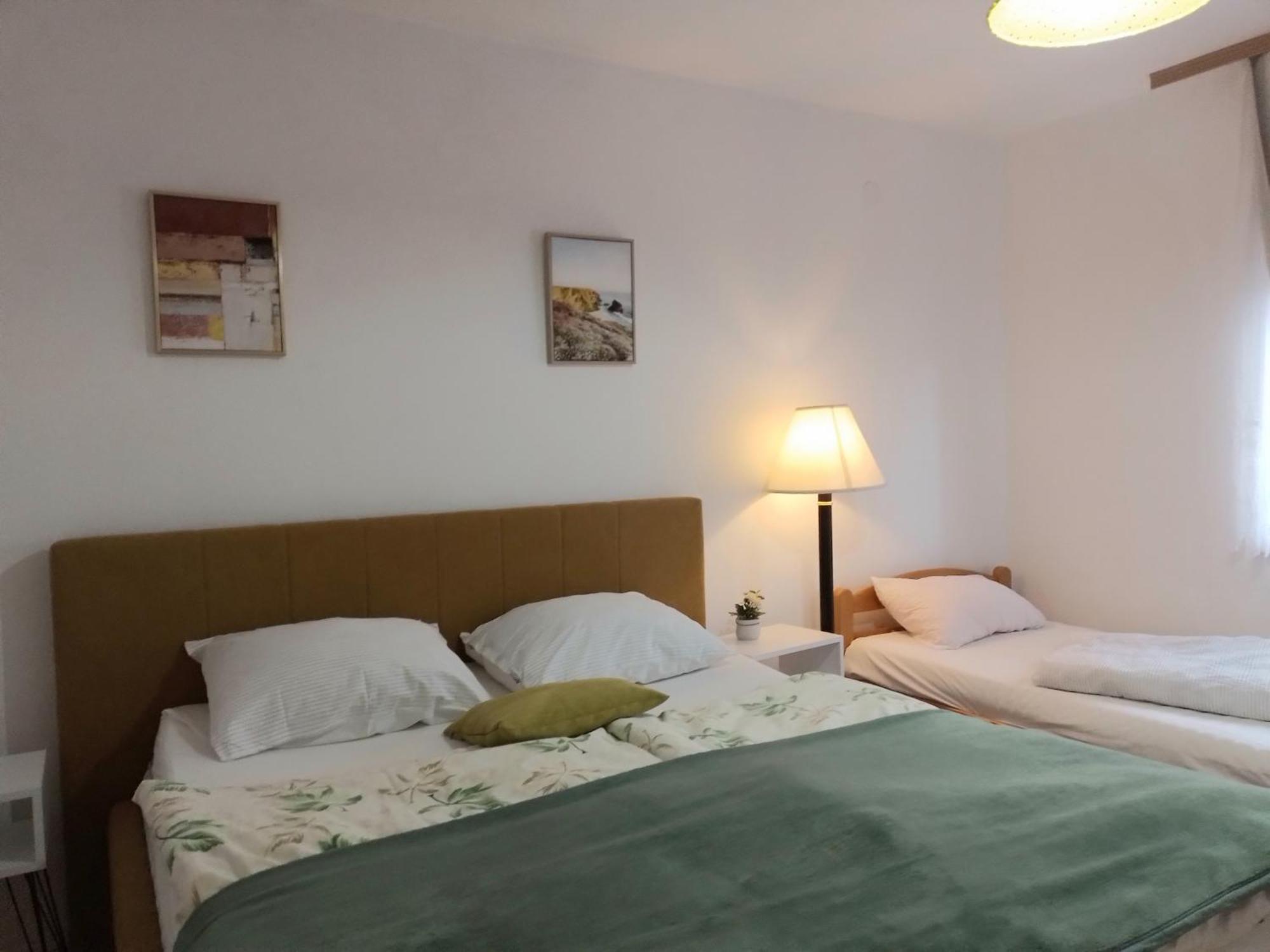 Guesthouse Sanja - Apartments 212 โมสตาร์ ภายนอก รูปภาพ