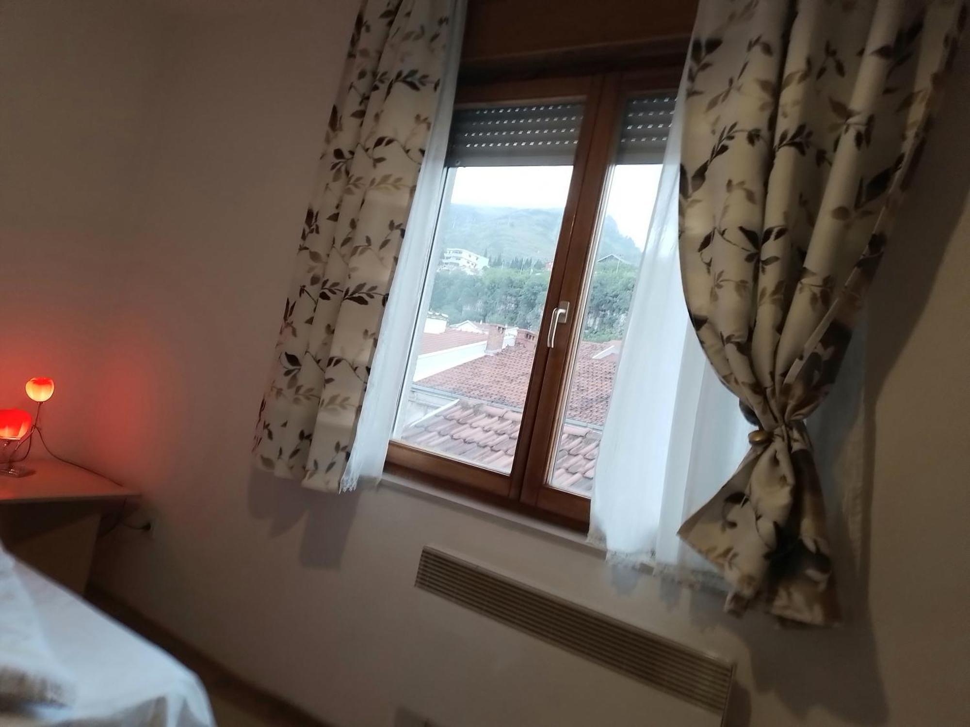 Guesthouse Sanja - Apartments 212 โมสตาร์ ภายนอก รูปภาพ